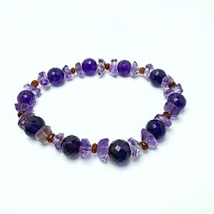 Elegant Purple Amethyst and Red Garnet Beaded Bracelet